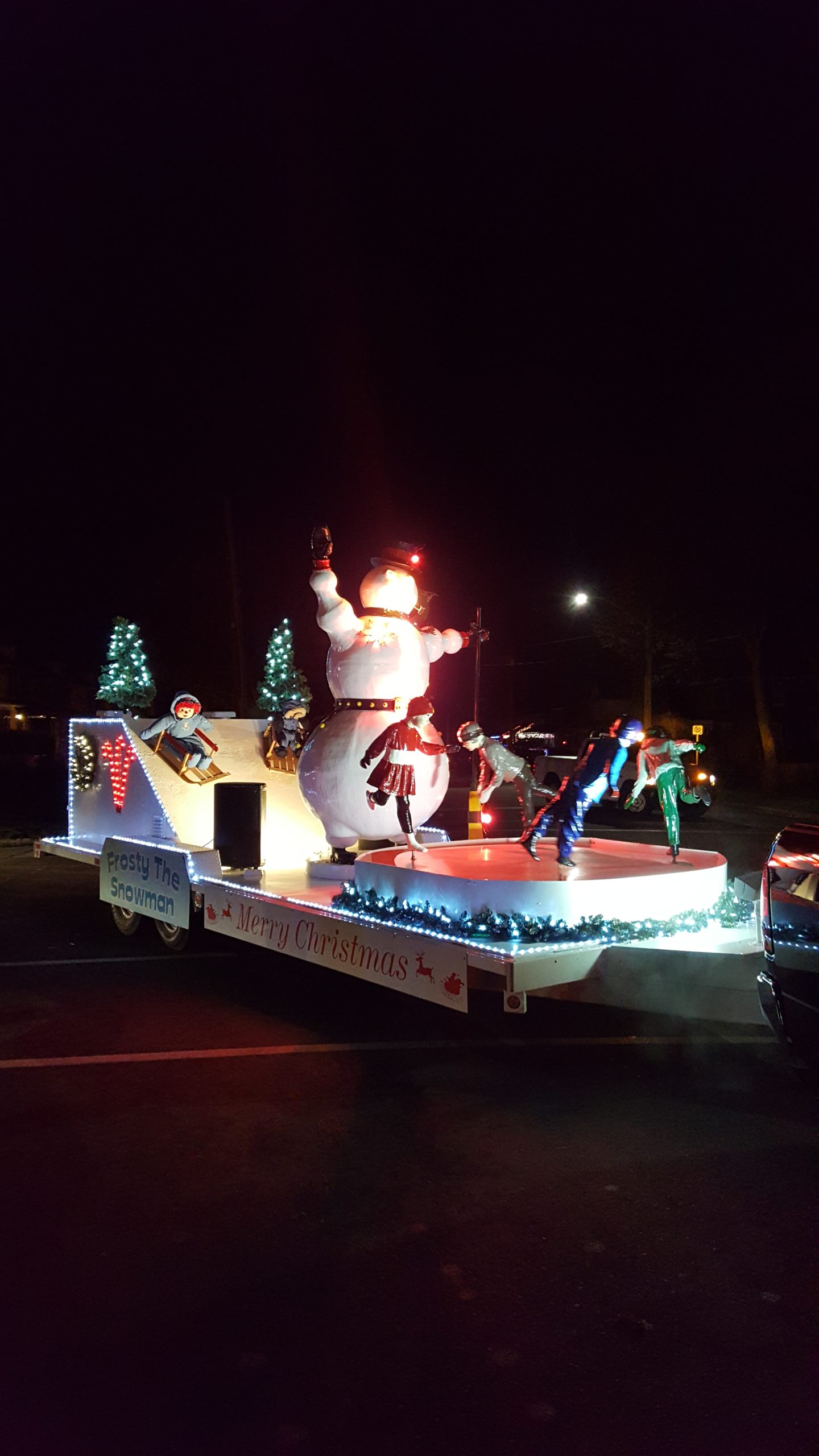 Hamilton kicked off the holiday season with the Santa Claus parade The Silhouette